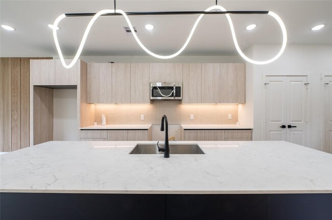 Foto del edificio - 8132 Brandon St