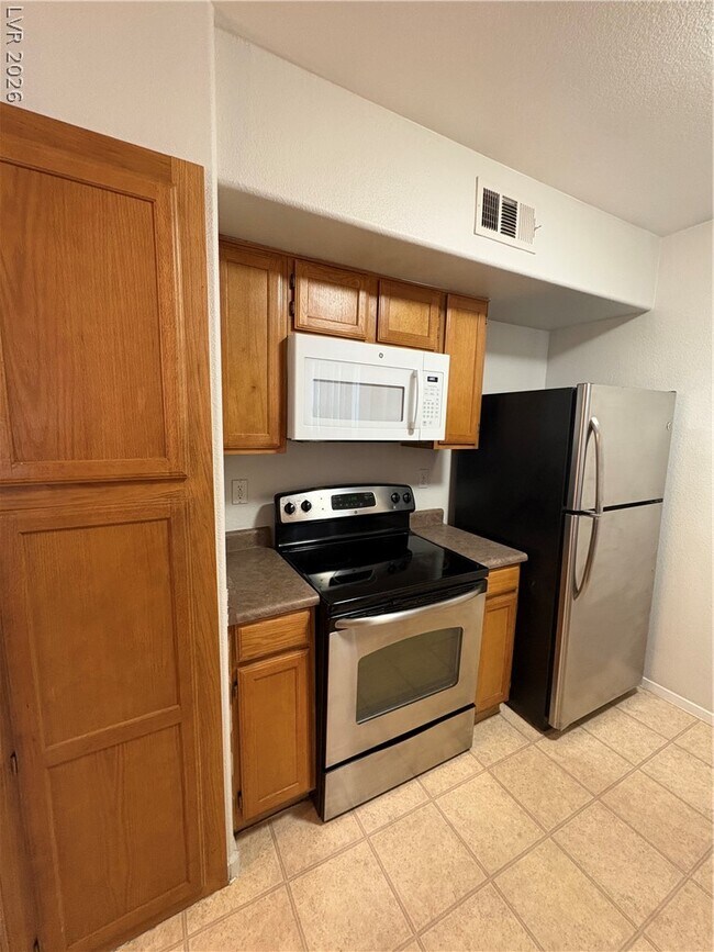 Foto del edificio - 7255 W Sunset Rd