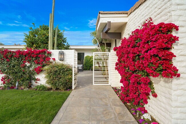 Building Photo - 44837 Oro Grande Cir