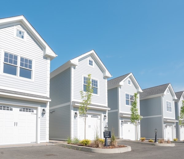 The Landing at Guilford Apartments in Guilford, CT