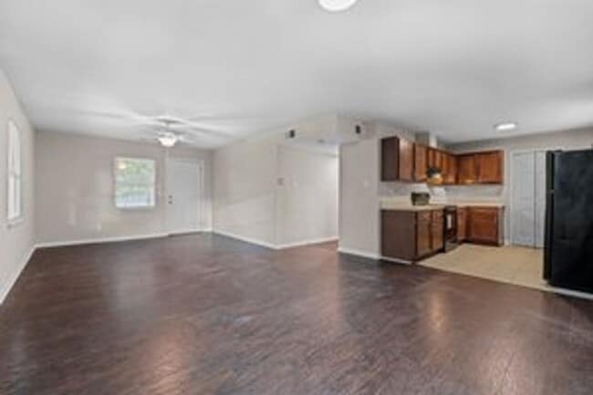 Foto del edificio - 3 Bedroom 1.5 Bath Single Family Home
