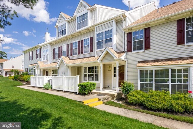 Foto del edificio - 4707 Aberdeen Ln