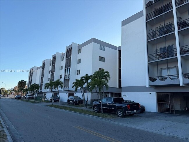 Foto del edificio - 4670 W 13th Ln