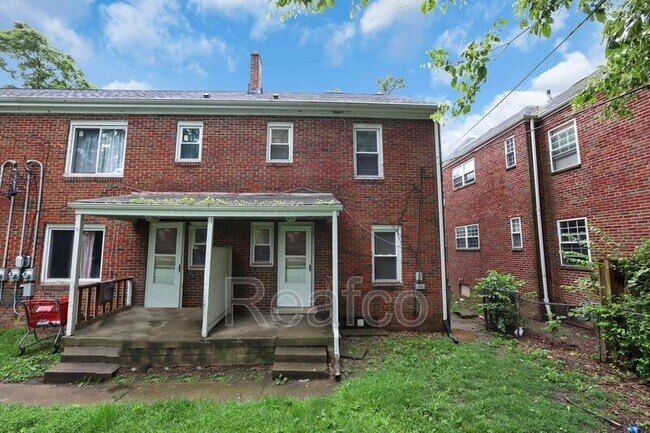Foto del edificio - 53 S Burgess Ave