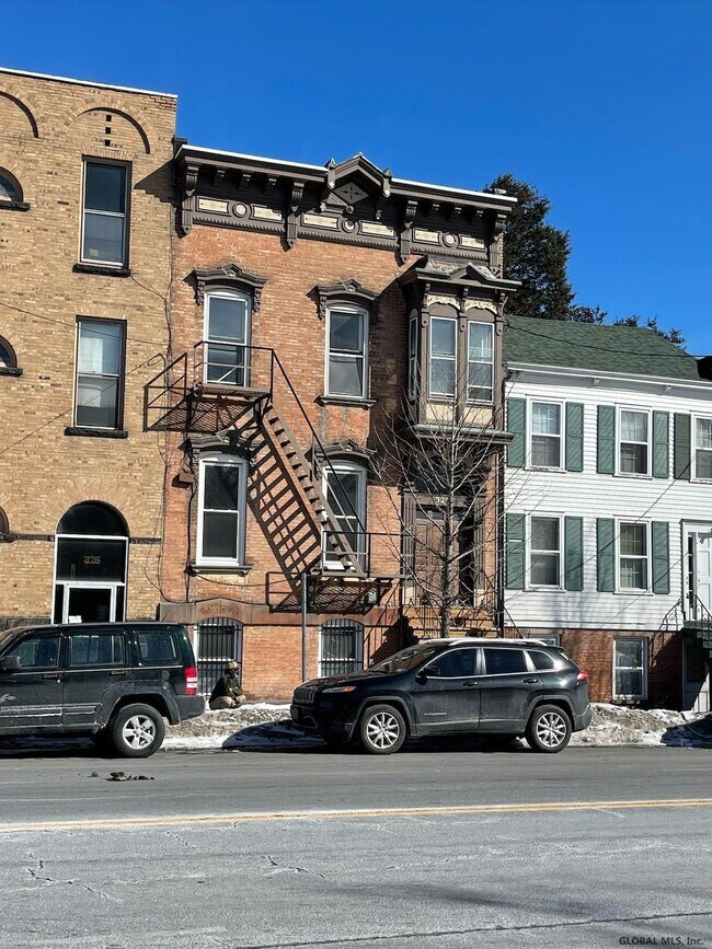Building Photo - 323 Washington Ave