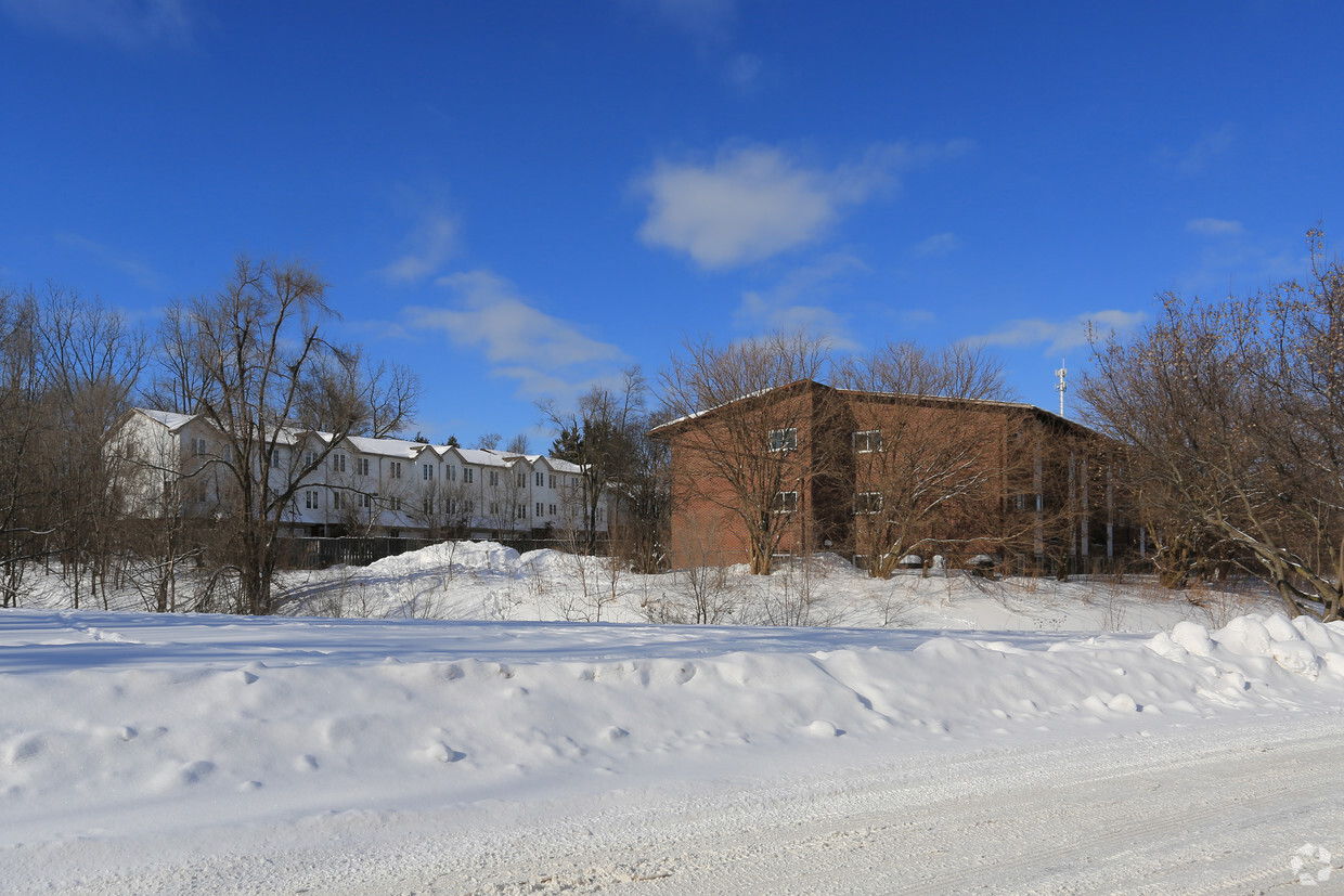 Photo principale - 343 Mill St