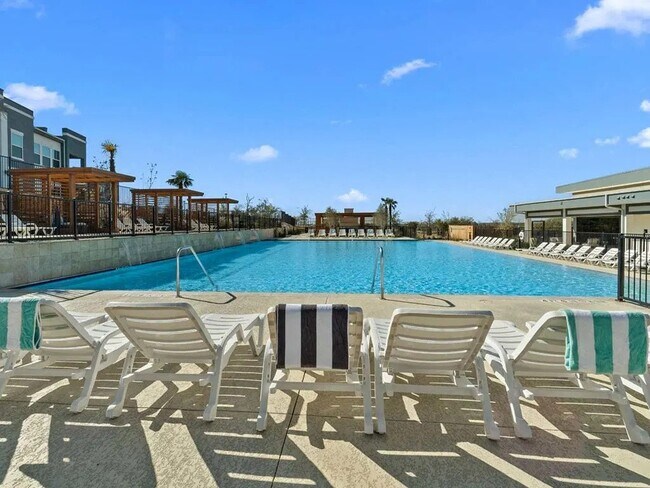 Building Photo - The Epitome of Luxury: Exceptional Living ...