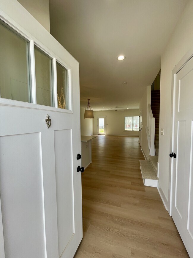 Foto del edificio - 556 Leesville Rd