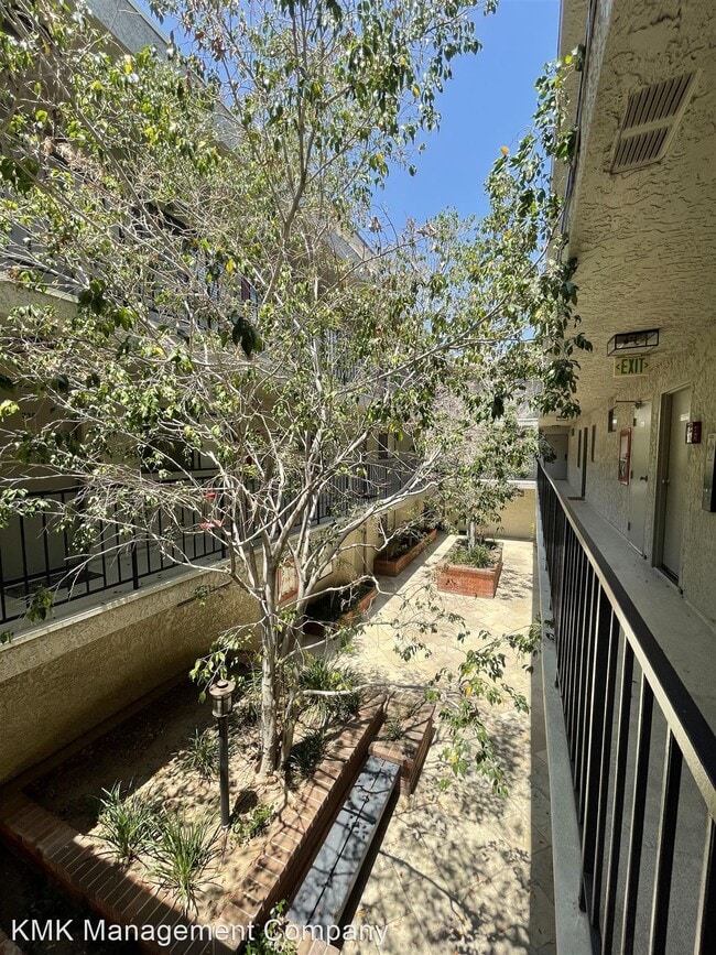 Foto del edificio - 1 br, 1 bath Apartment - 3709 Watseka Ave ...