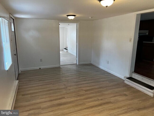 Foto del edificio - 484 Harrison Ave