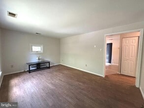 Building Photo - 11850 Clifton Dr