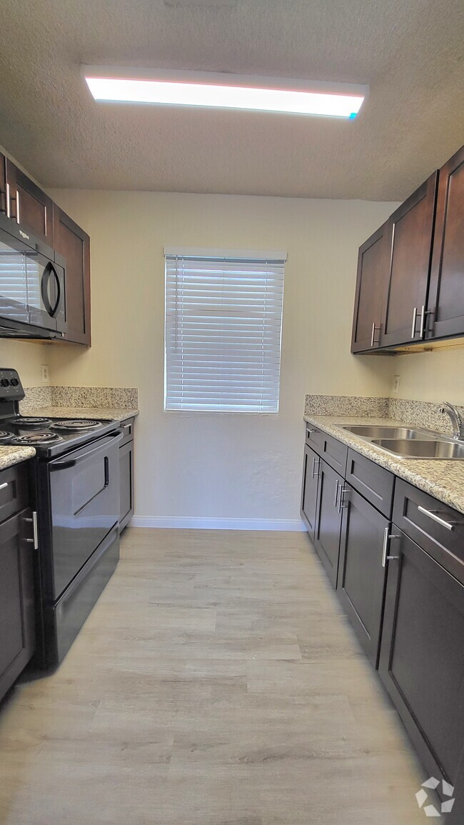 Building Photo - Merlayne Apartments