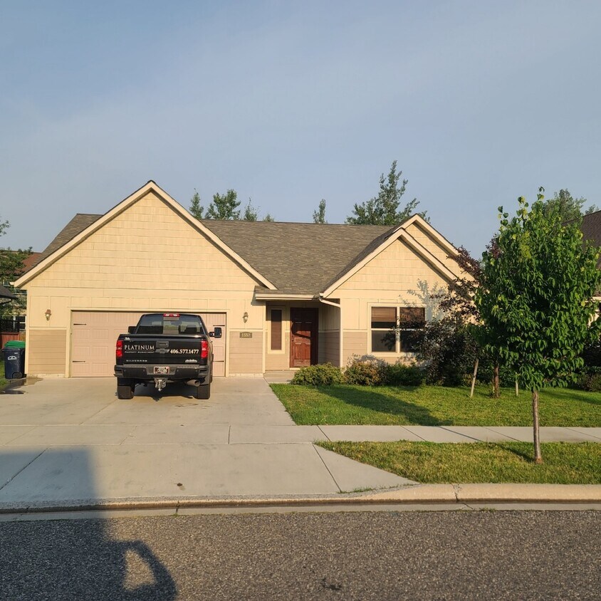 Primary Photo - 1557 Gale Ct