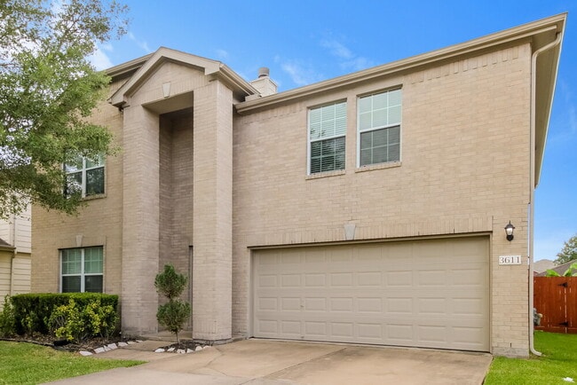Building Photo - 3611 Lanesborough Dr