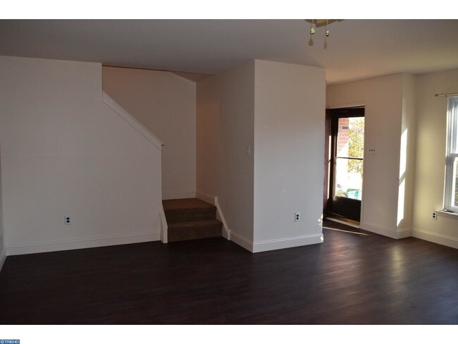 Building Photo - 178 Eaton Ct