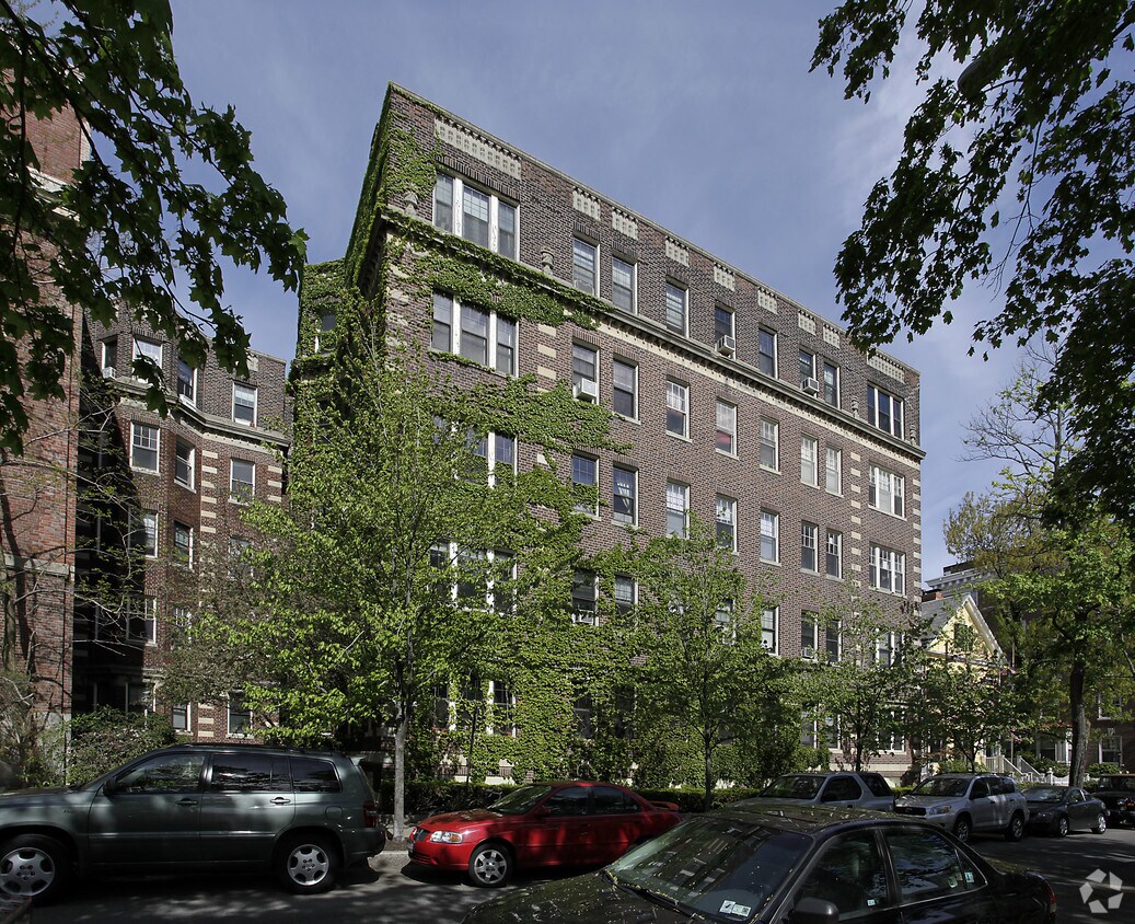 Building Photo - 1558 Massachusetts Ave