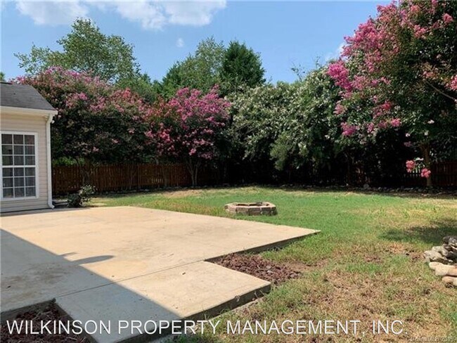 Building Photo - 3 br, 2.5 bath House - 2114 Big Pine Drive
