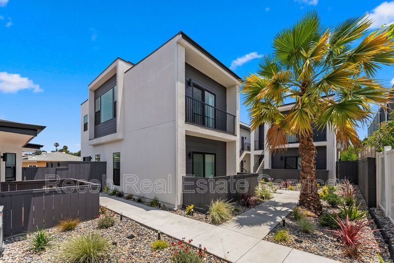 Foto principal - 5256 Adams Ave
