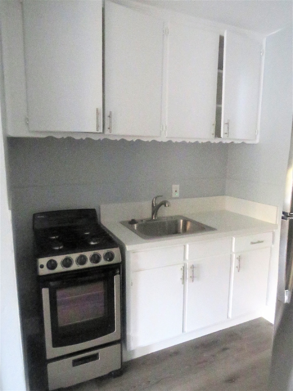Building Photo - 2403 Louella Ave