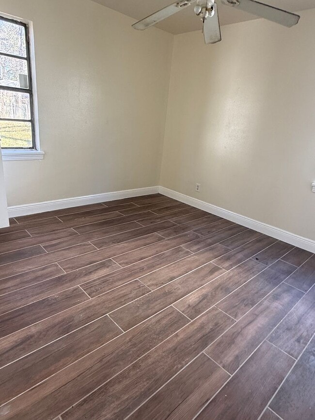 Foto del edificio - 2 Bedroom 1 Bathroom