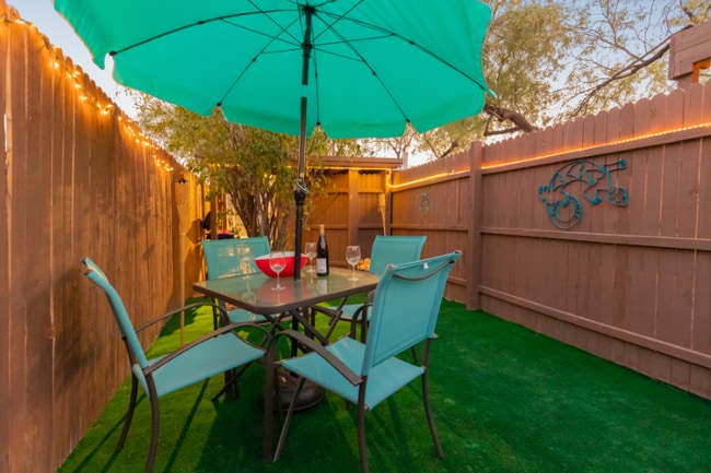 Photo - 2618 N Edith Blvd House