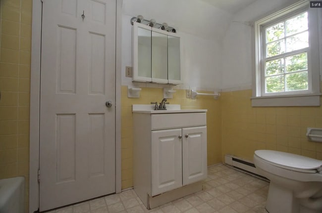 Foto del edificio - 1819 Ivywest Ln