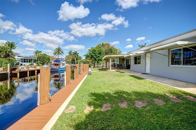 Foto del edificio - 2649 Nassau Ln