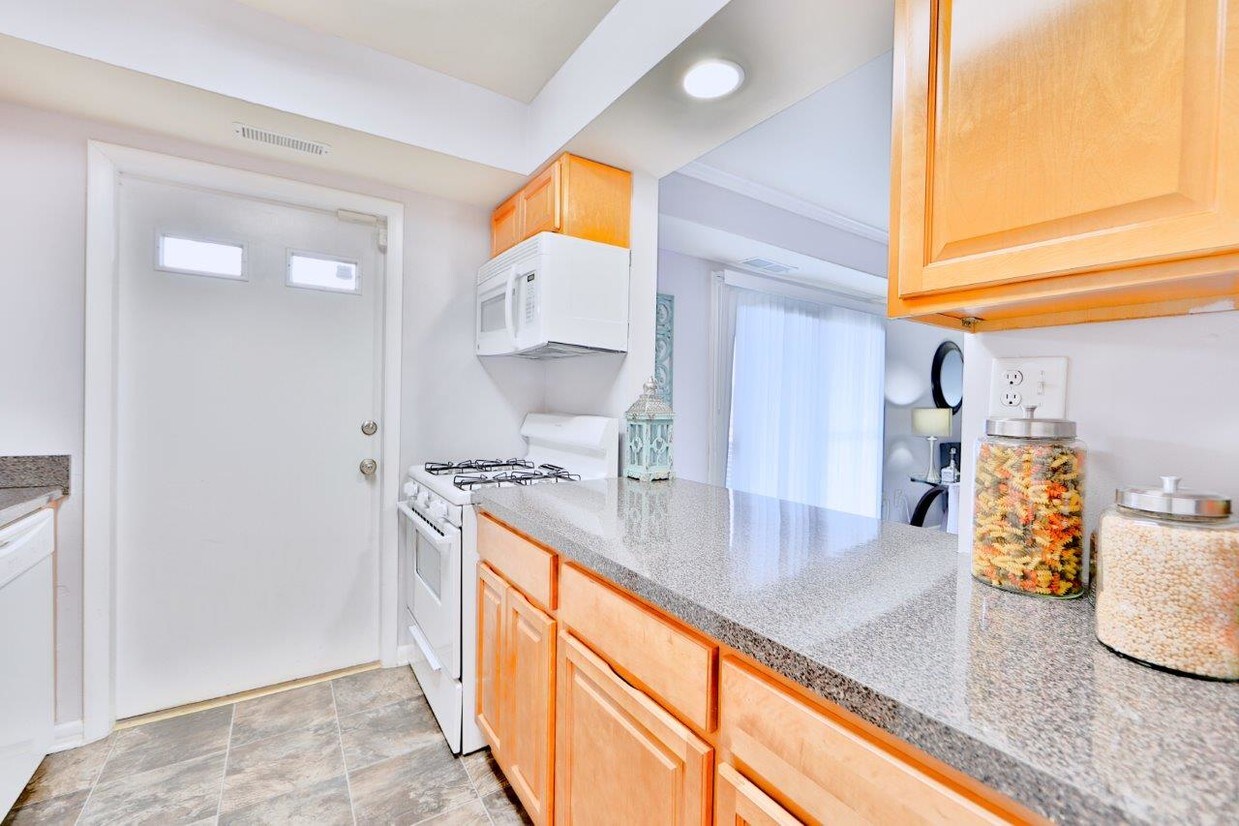 Northwest Crossing Apartment Homes Apartments 8601 Gray Fox Rd Randallstown, MD