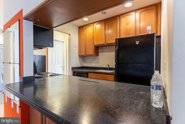 Building Photo - 105 Westwick Ct