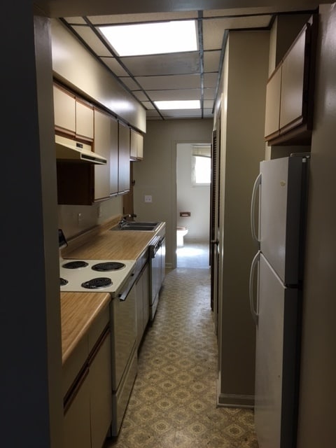 Building Photo - One Bedroom One Bath Apartment in Charleston