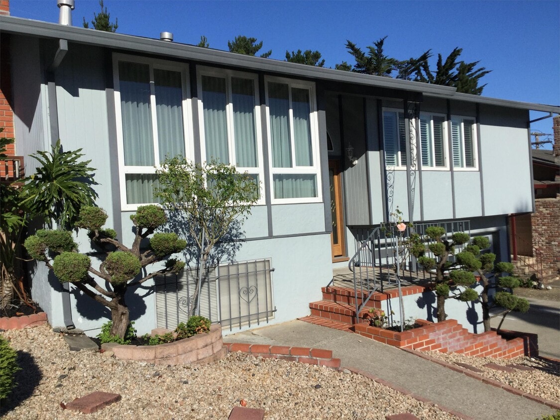 Primary Photo - 201 Del Norte Dr