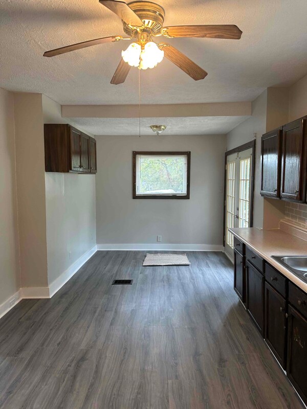 Foto del edificio - 403 N 8th St
