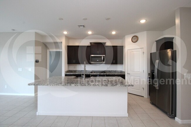 Building Photo - 2567 San Felipe Trl
