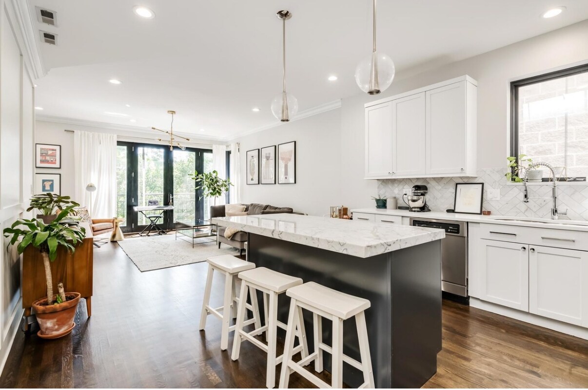 Foto principal - 1048 N Wolcott Ave
