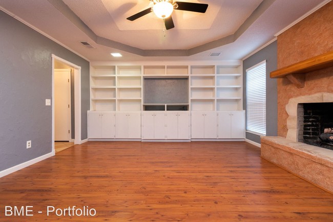 Building Photo - 3 br, 2 bath House - 5709 Hampton
