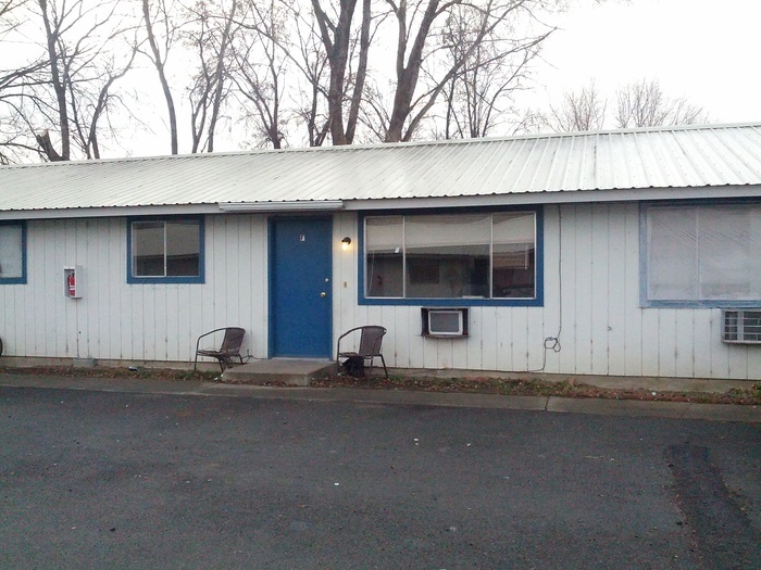 Primary Photo - 1111 N 4th St
