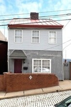 Building Photo - 35 Wyoming St