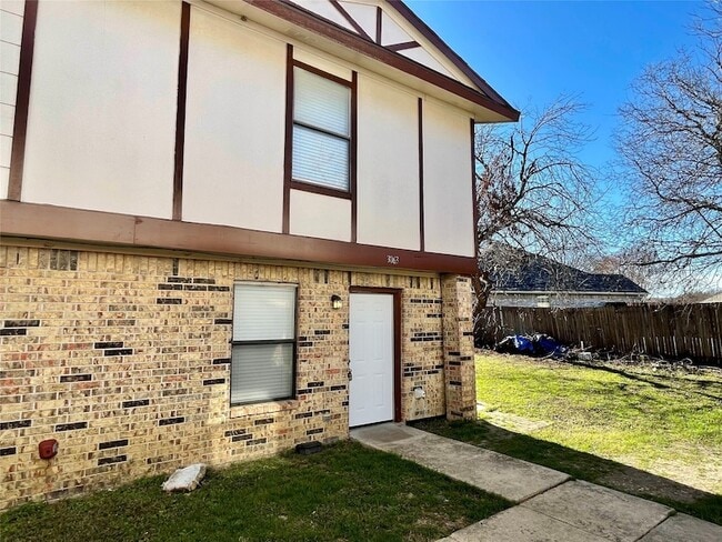 Building Photo - 3063 Olympia Dr