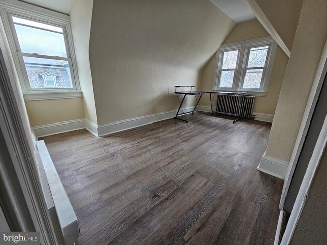 Foto del edificio - 541 E High St