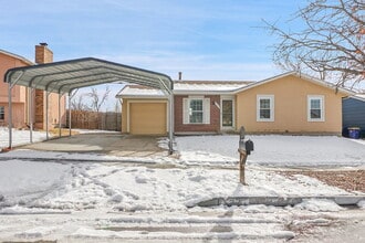 Building Photo - 4485 Wordsworth Cir N