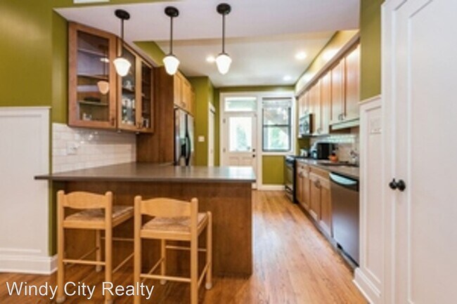 Foto del edificio - 2 br, 2 bath House - 1324 Central St #1E