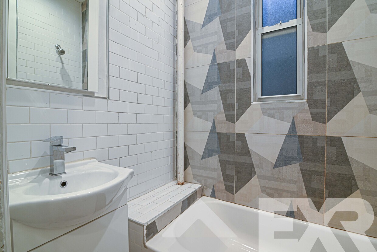 145 Somers St Unit 3L, Brooklyn, NY 11233 Room for Rent in Brooklyn