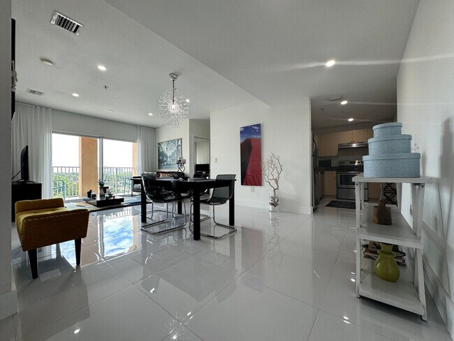 Foto del edificio - 2280 SW 32nd Ave