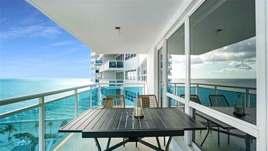 Building Photo - 3430 Galt Ocean Dr