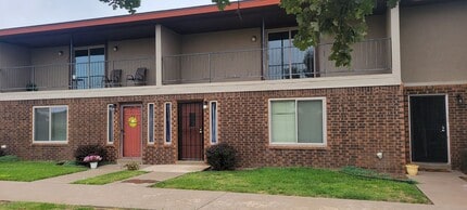 Building Photo - 3500 Adenmor Ct