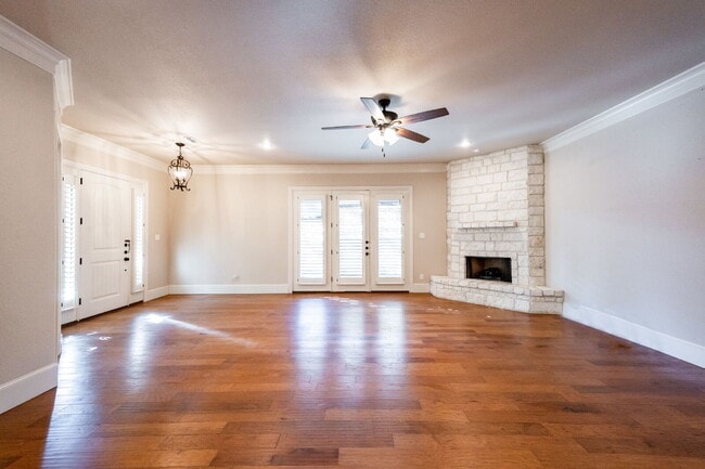 Foto del edificio - Luxury Home in Cooper ISD