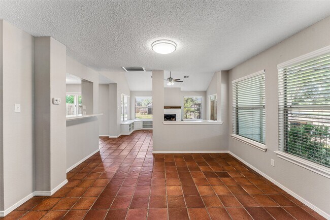 Foto del edificio - 11831 Meadowchase Dr