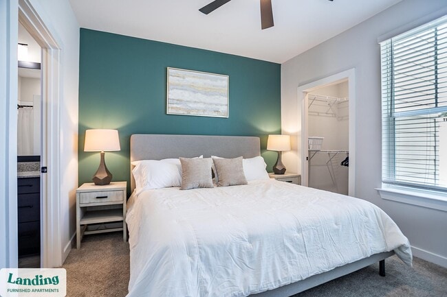 Foto del edificio - 1270 Hillcrest Dr