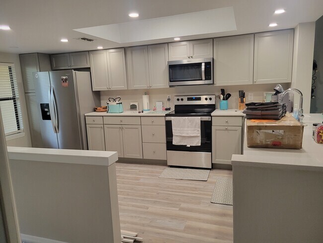Foto del edificio - 12150 Kelly Sands Way