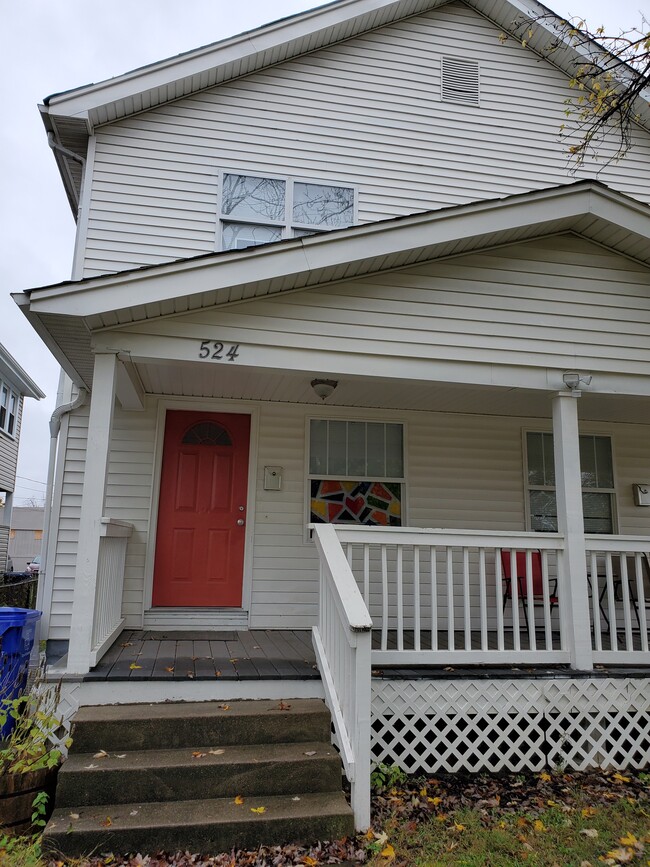 Building Photo - 524 E Tompkins St
